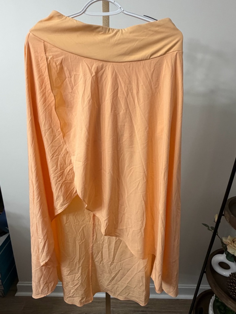 HALARA Peach High-Low Maxi Skirt